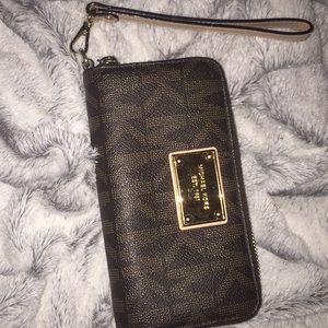 MK wallet